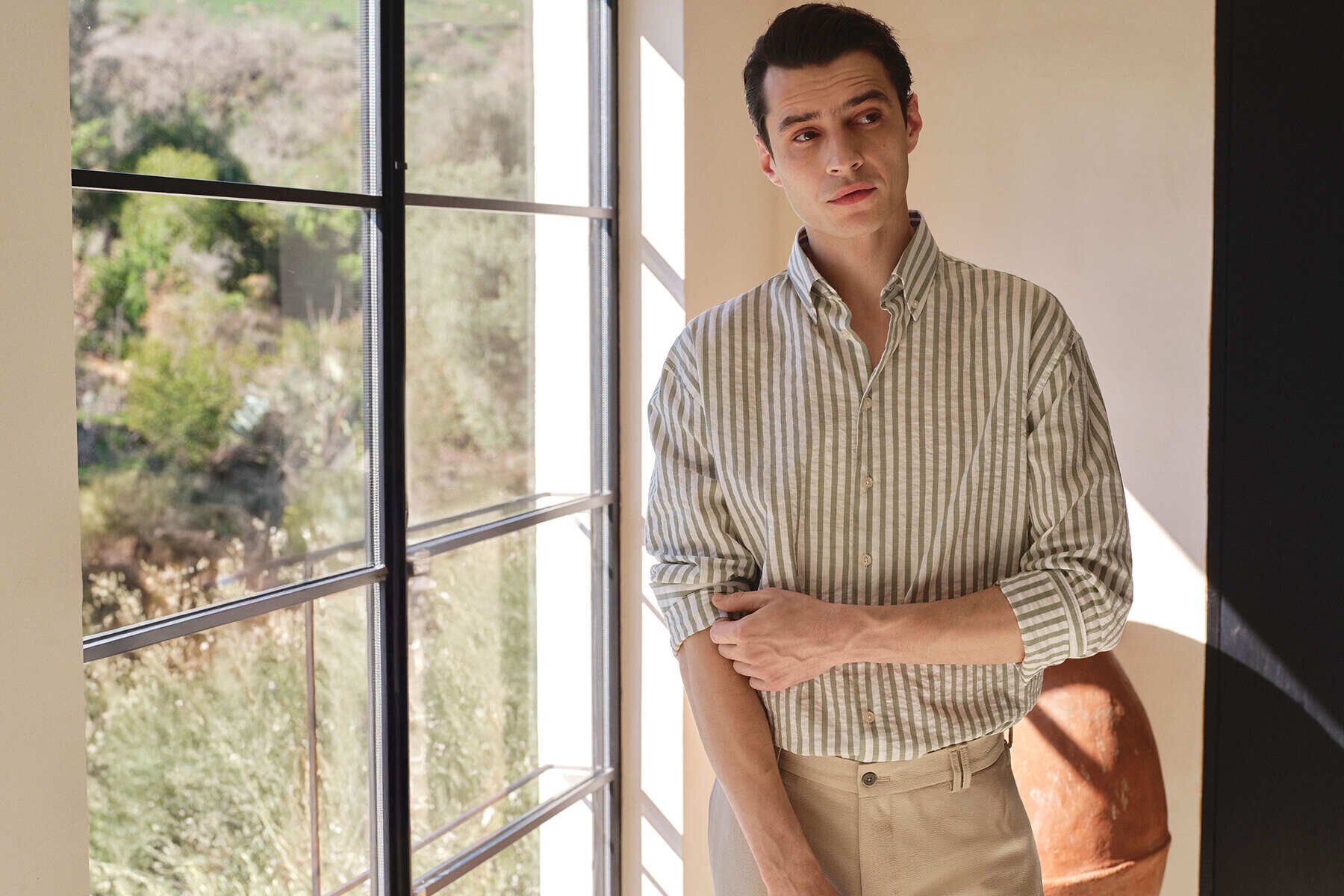 Ramsey ile Modern Erkek Stilinde Kusursuz Gömlek Rehberi