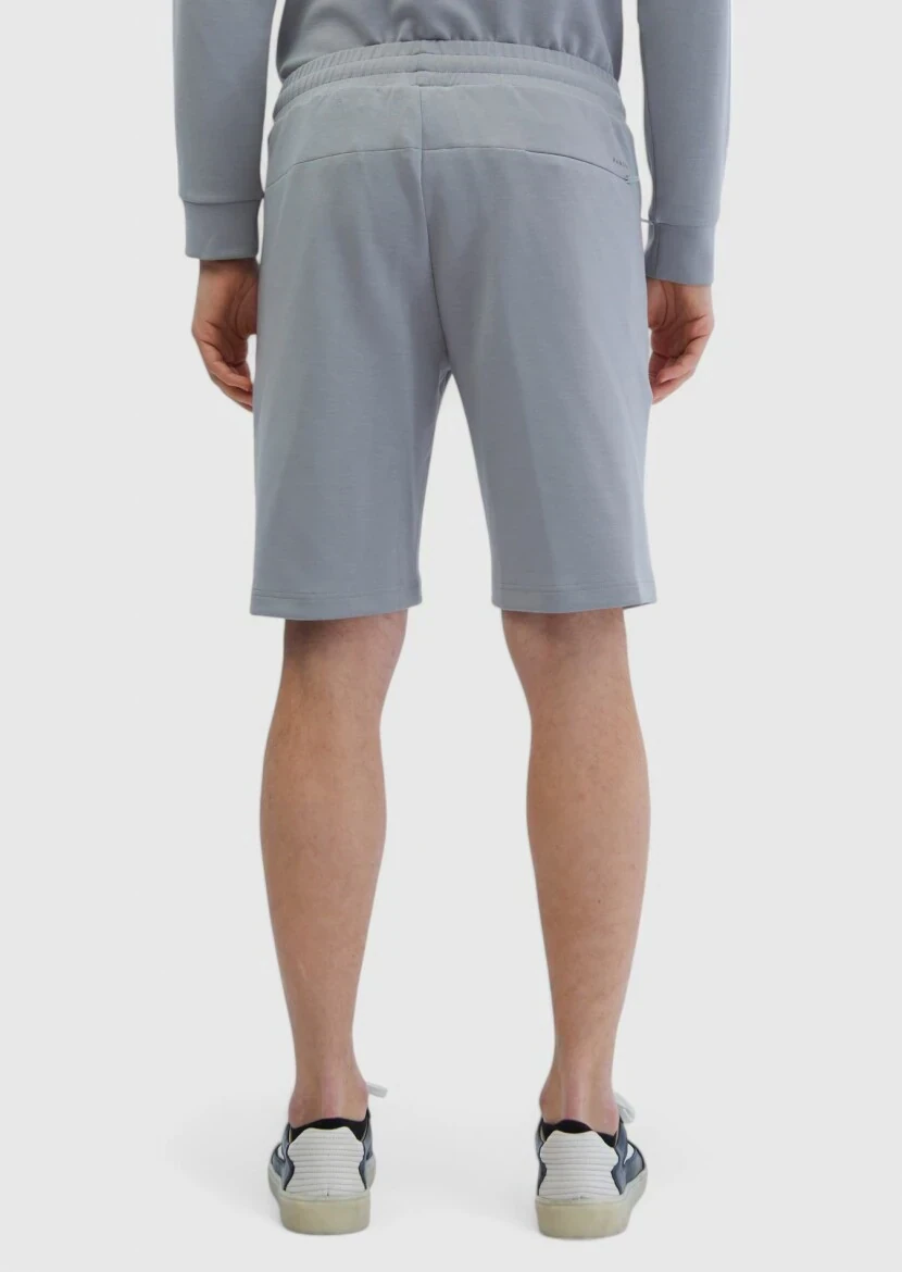 Açık Gri Düz Örme Jogging Fit Spor Bermuda - 4