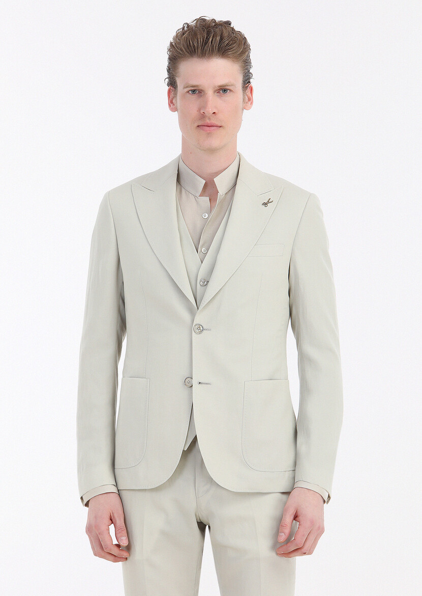 Beige Suit With Waistcoat - 3