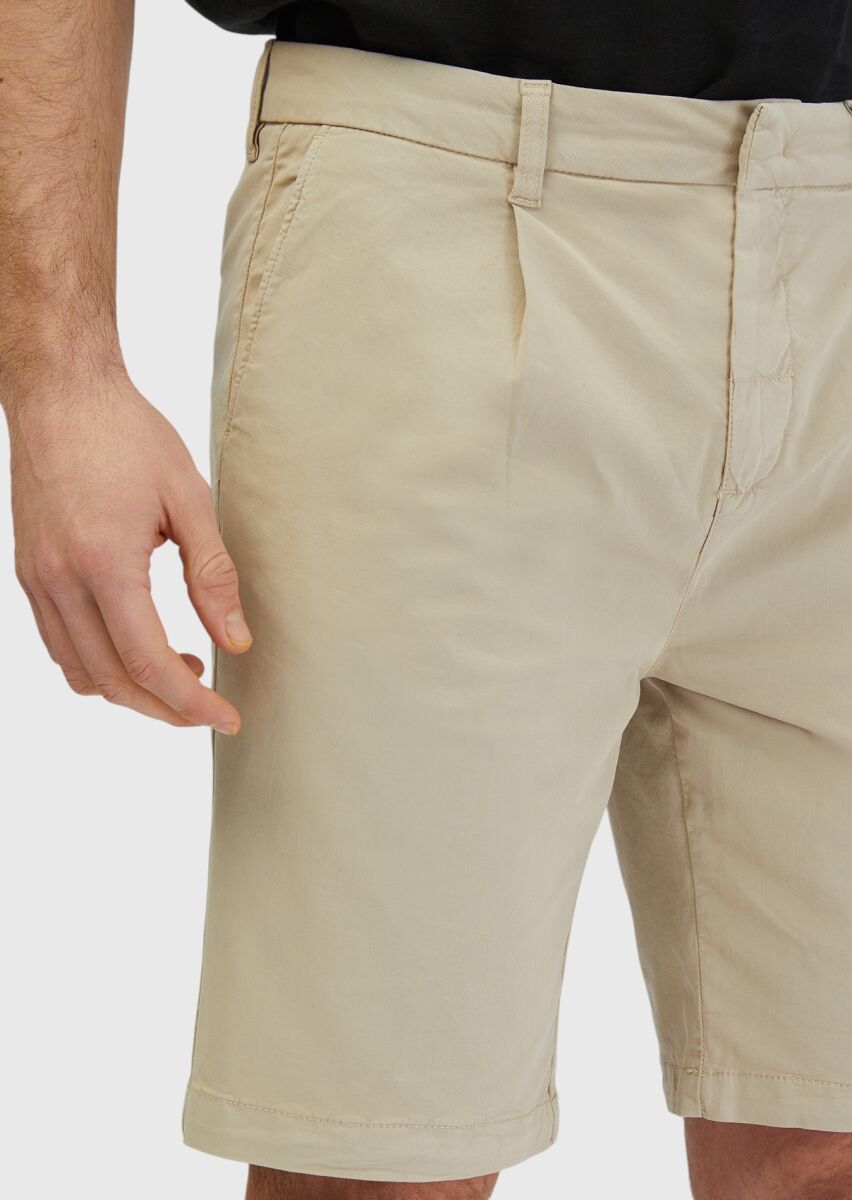 Bej Düz Dokuma Regular Fit Casual Pamuk Karışımlı Bermuda - 4