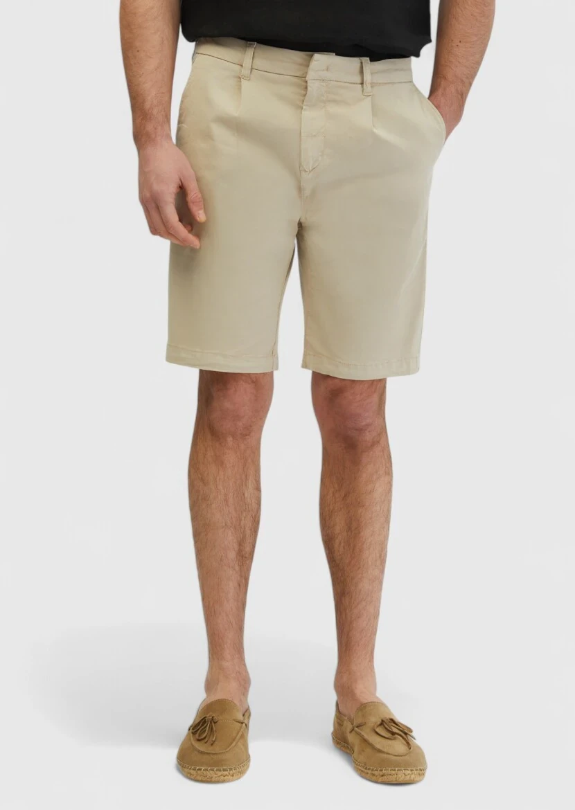 Bej Düz Dokuma Regular Fit Casual Pamuk Karışımlı Bermuda 
