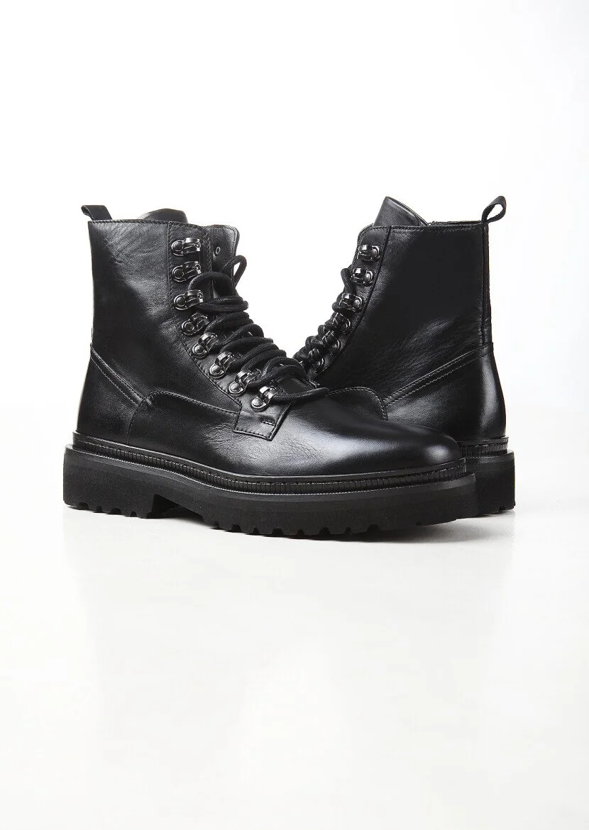 Black Boot - 3