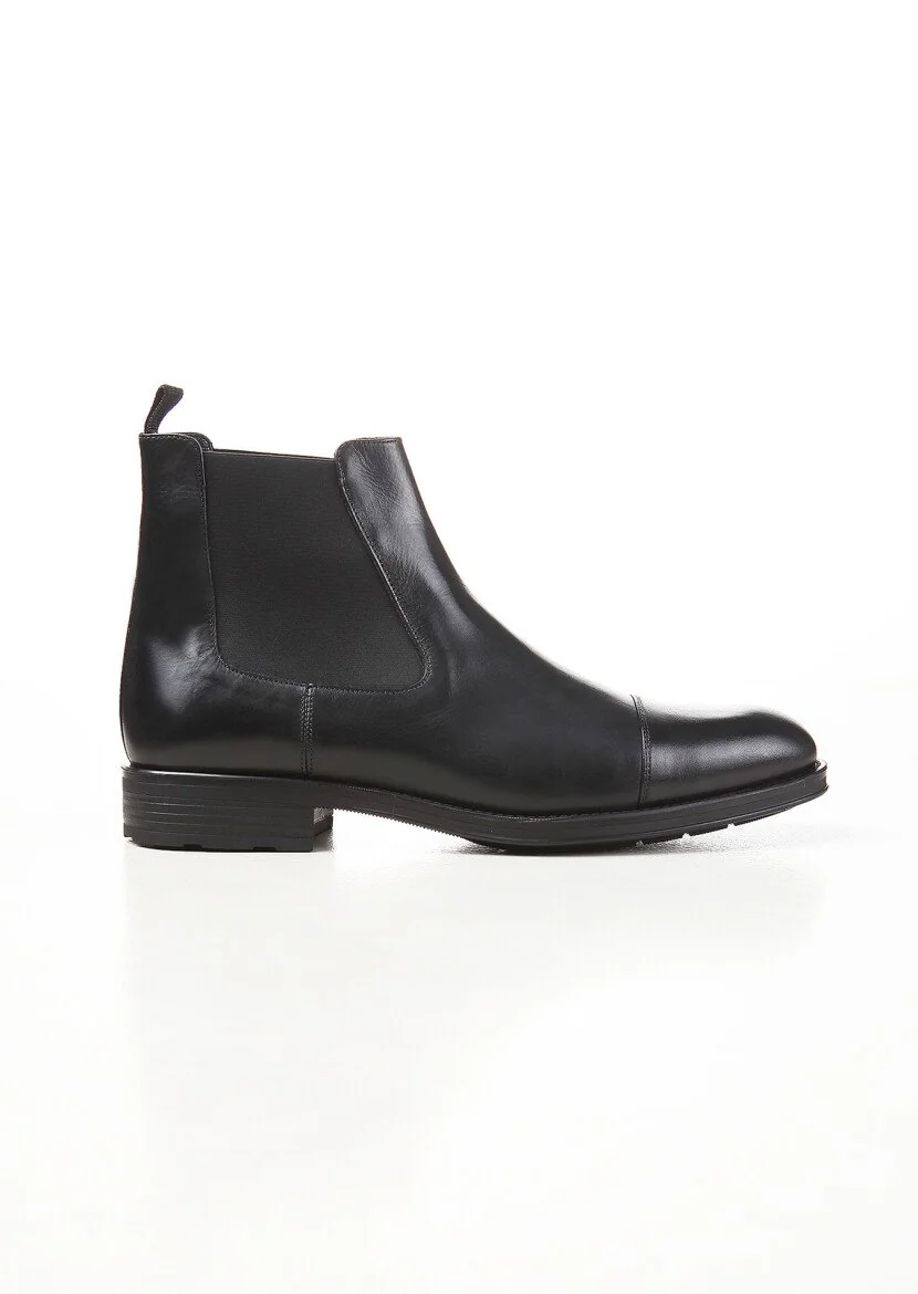 Black Boot - 1