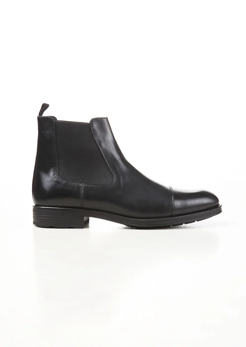 Black Boot - 1