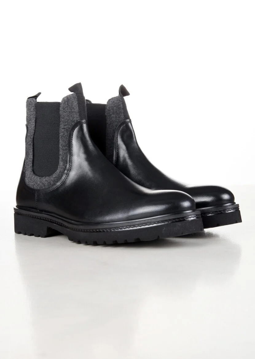 Black Boot - 2