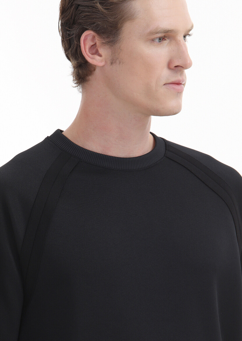 Black Crew Neck Plain Sweatshirt - 3