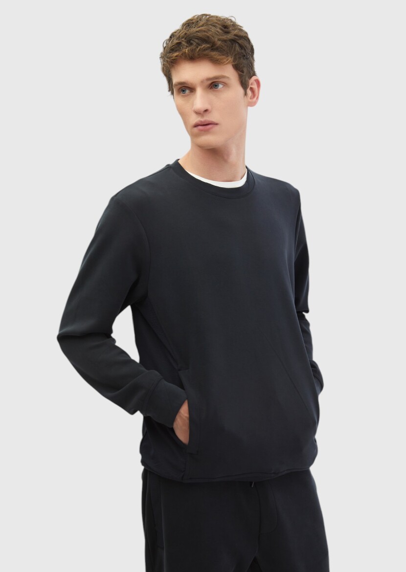 Black Crew Neck Plain Sweatshirt - 3