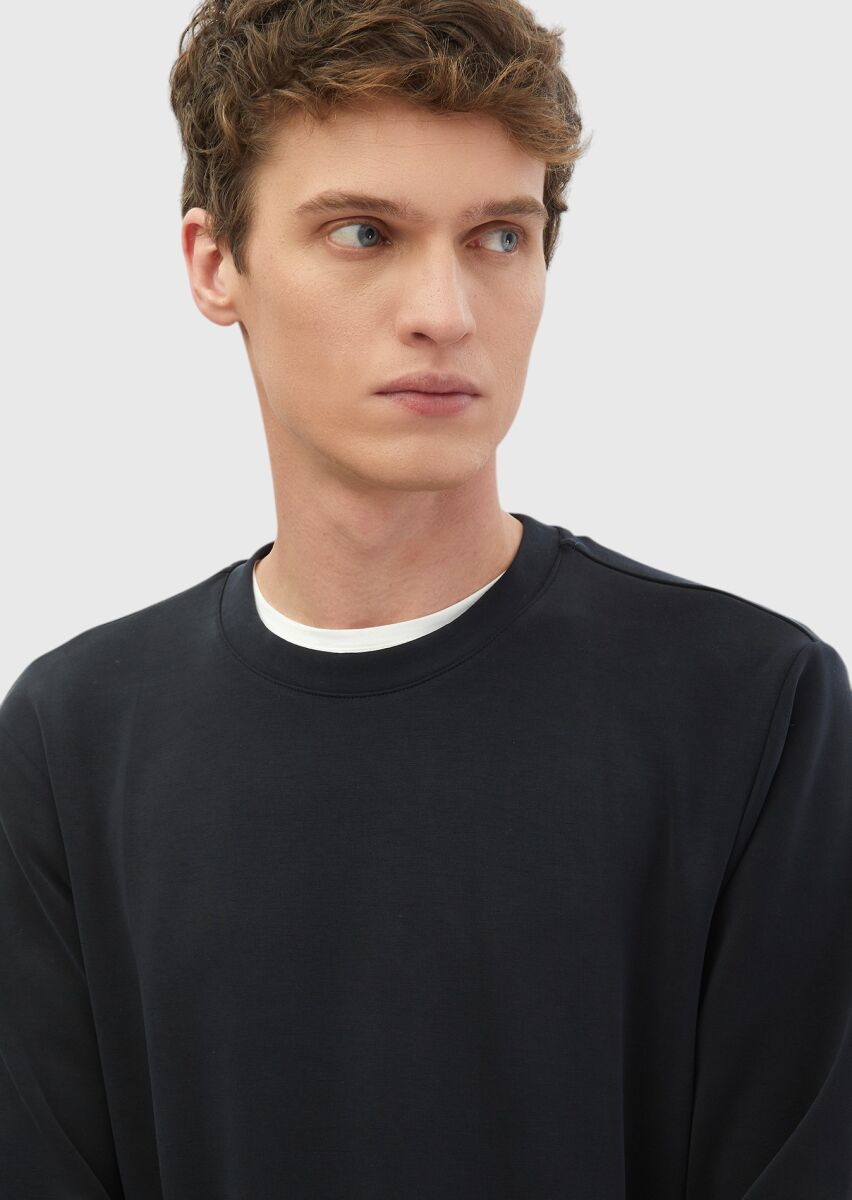 Black Crew Neck Plain Sweatshirt - 4