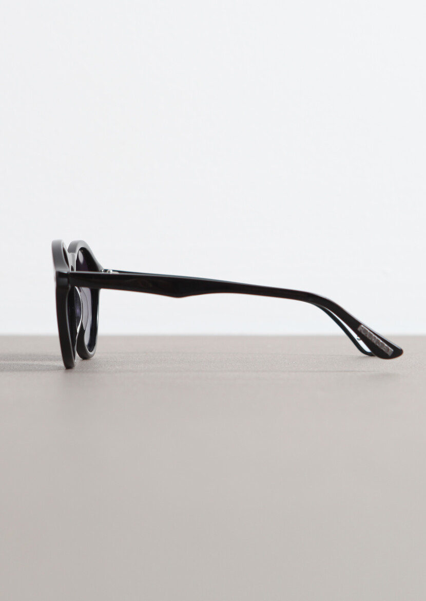 Black Glasses - 4