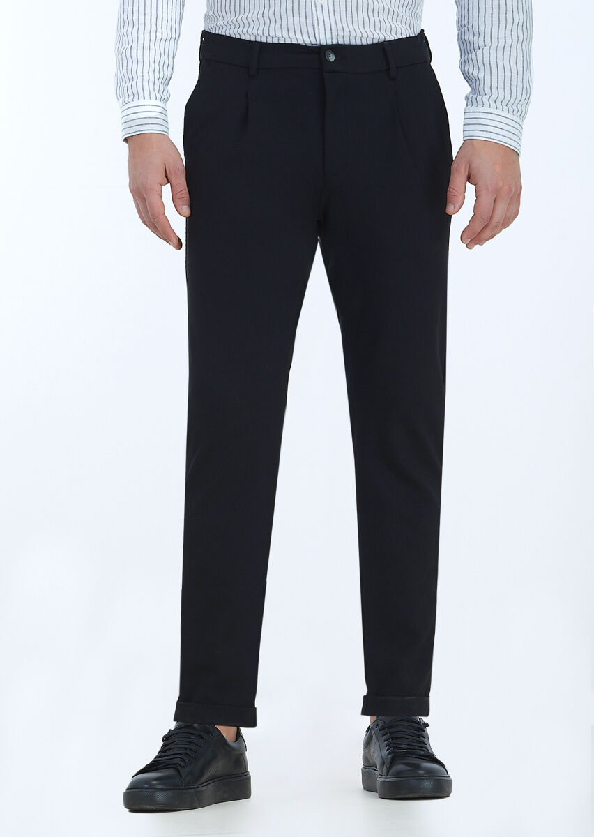 Black Knitting Jogging Fit Casual Trousers - 2