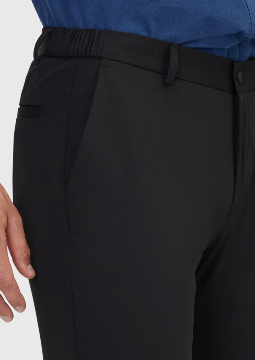 Black Knitting Jogging Fit Casual Trousers - 3