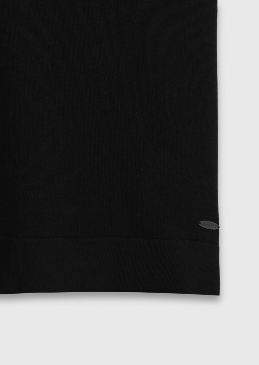 Black Knitwear - 8