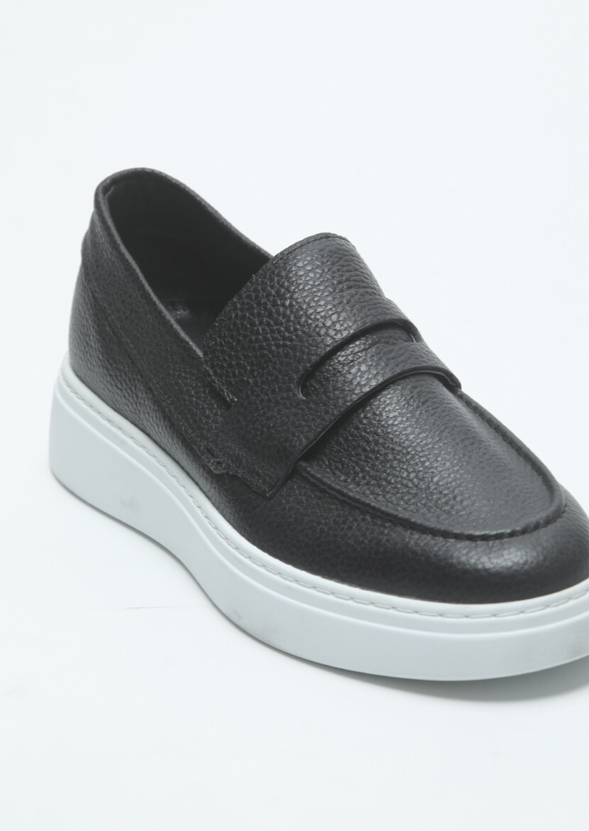 Black Leather Casual Loafer 