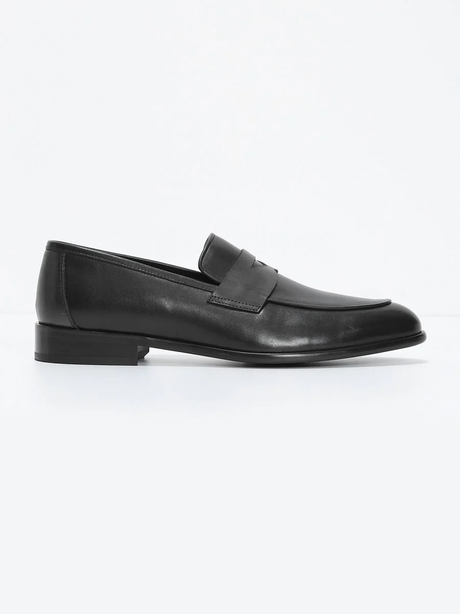 Black Loafer - 1