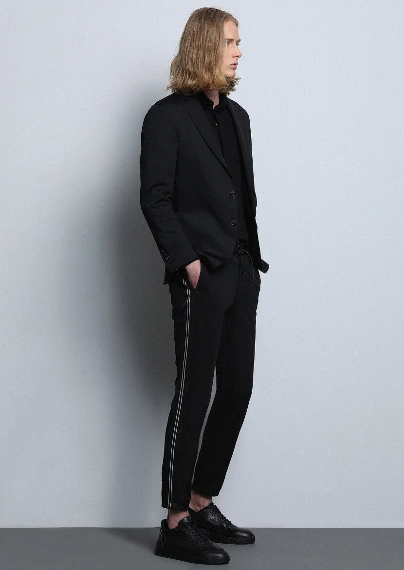Black Plain Comfort Fit Suit - 2