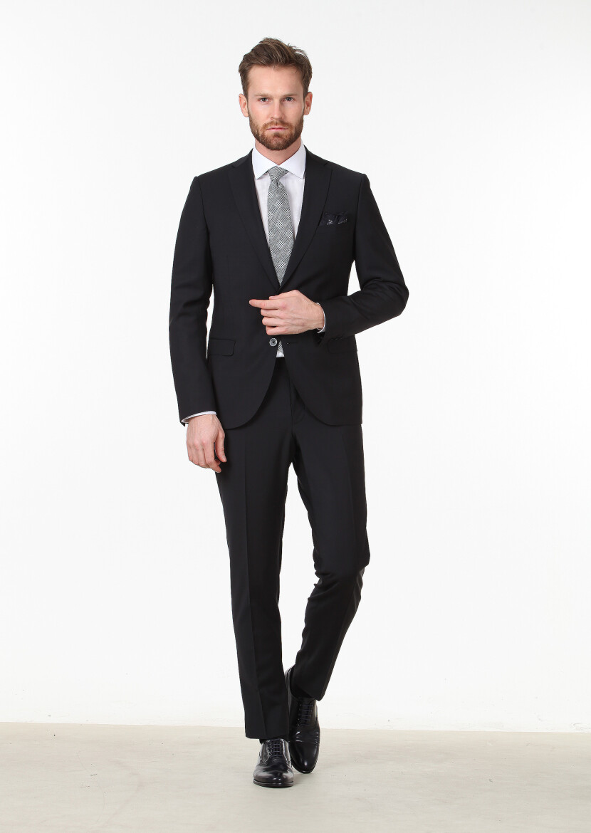 Black Plain Fashion Slim Fit Wool Blended Suit - 1