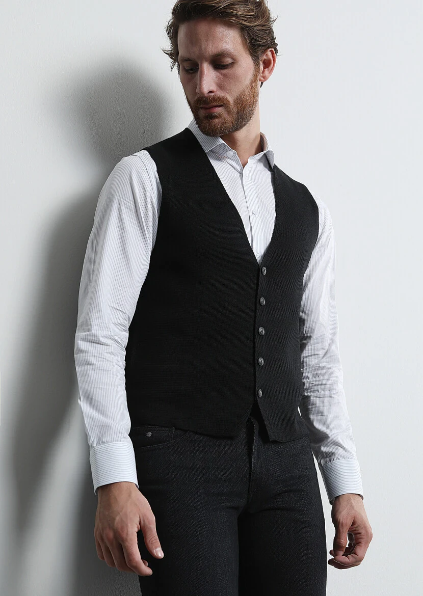 Black Plain Knitting Knit Vest - 1