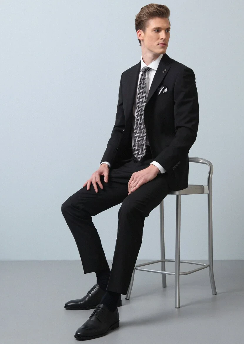 Black Plain Modern Fit 100% Wool Suit - 4