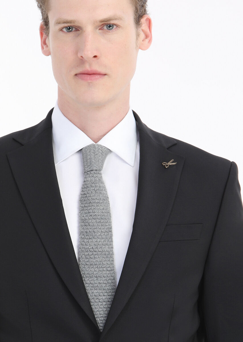 Black Plain Modern Fit Wool Blended Suit - 3