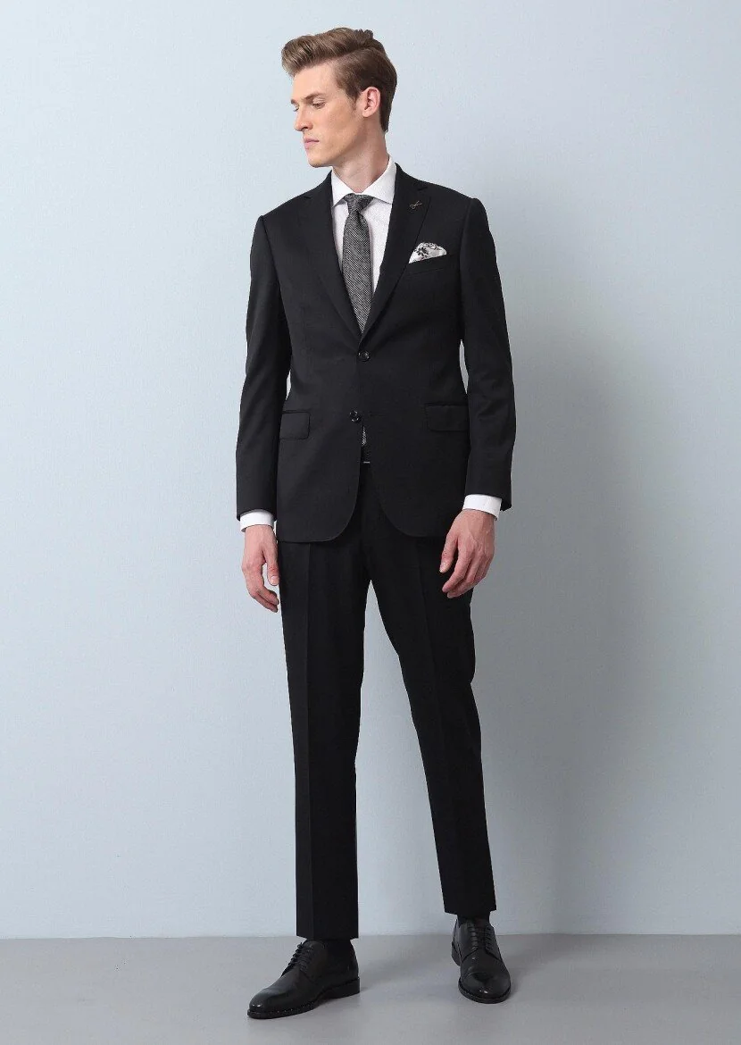 Black Plain Regular Fit 100% Wool Suit - 1
