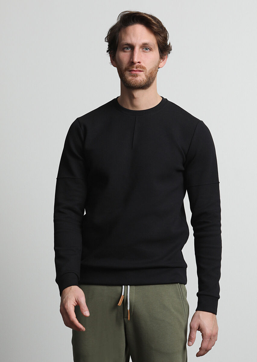 Black Plain Sweatshirt - 3