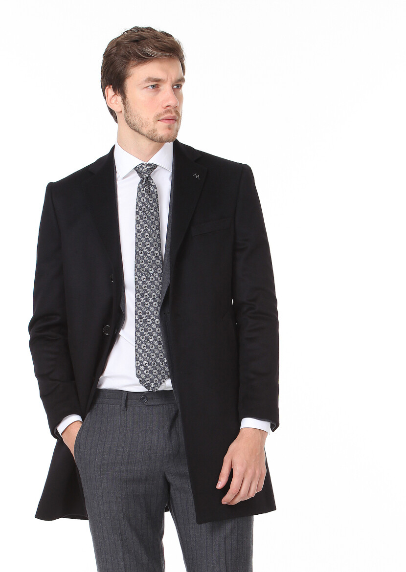 Black Regular Fit Butterfly Collar Classical Weaving Overcoat - 1