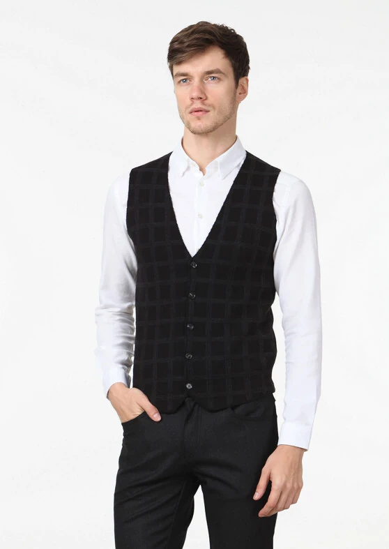 Black Regular Fit Casual Knitting Knit Vest - 1