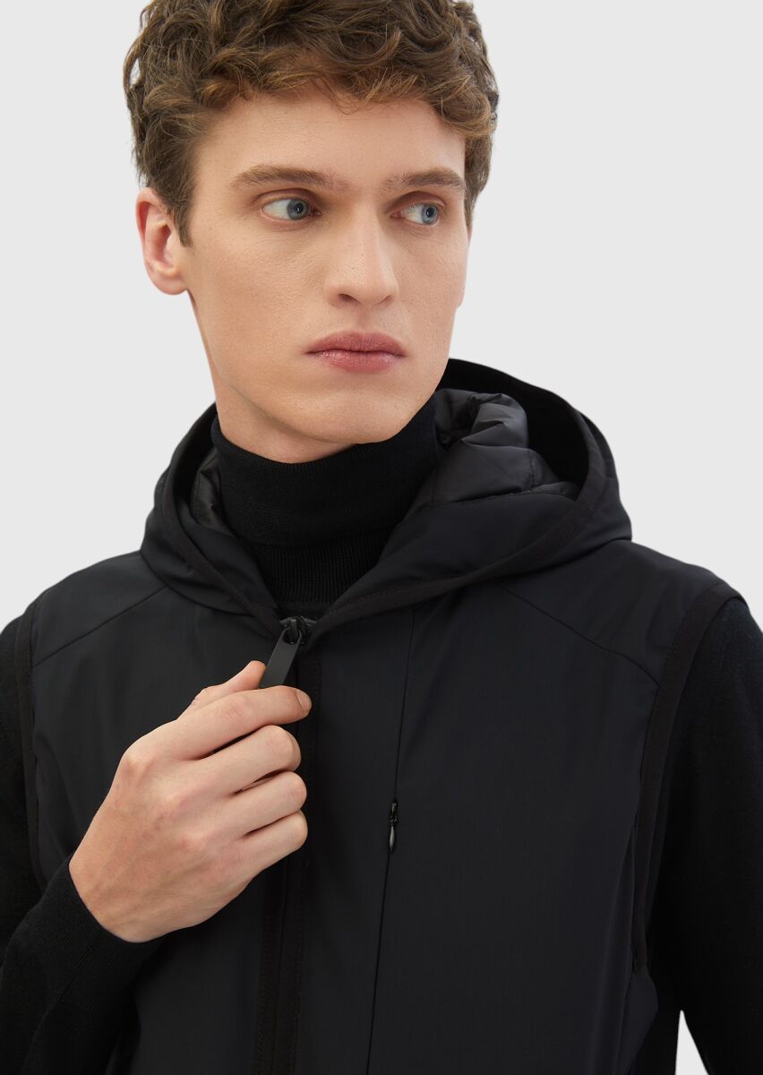 Black Regular Fit Hooded Casual Weaving Puffer Vest - 3