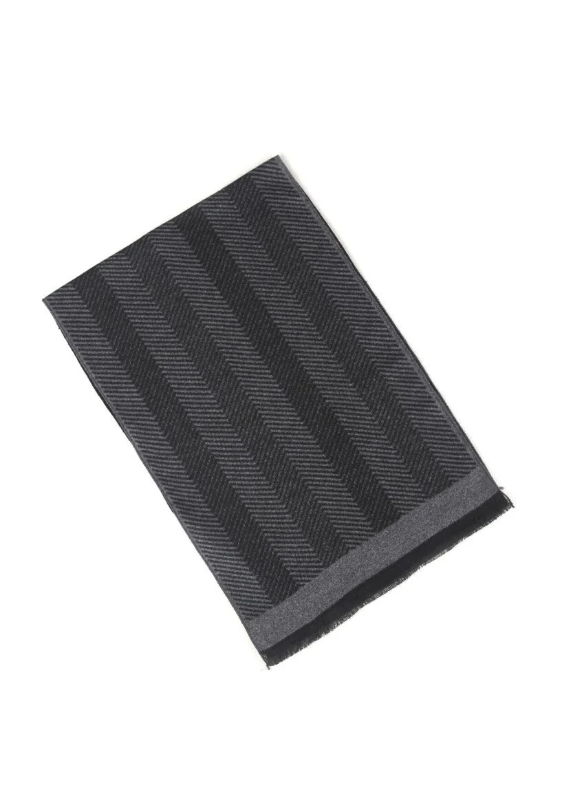 Black Scarf 