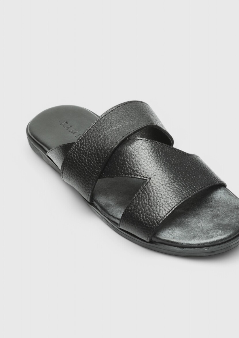 Black Slipper - 2