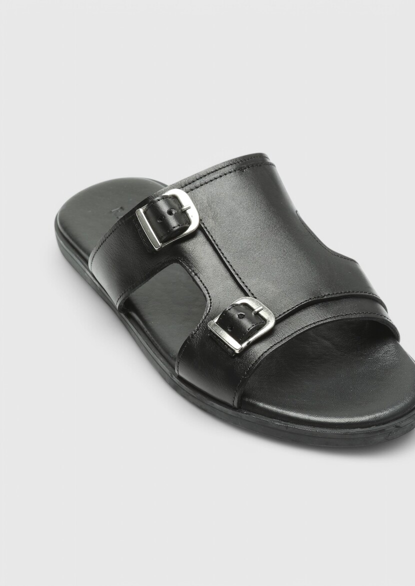 Black Slipper 