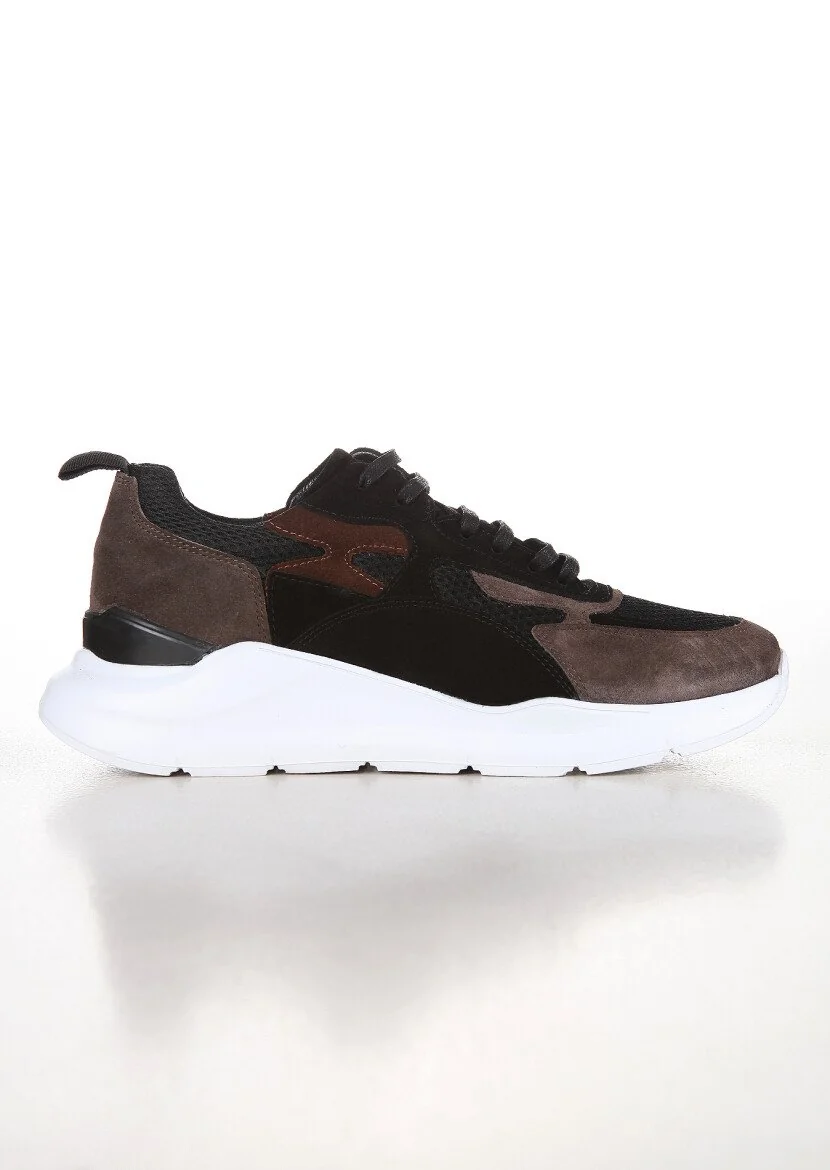 Black Sneaker - 1