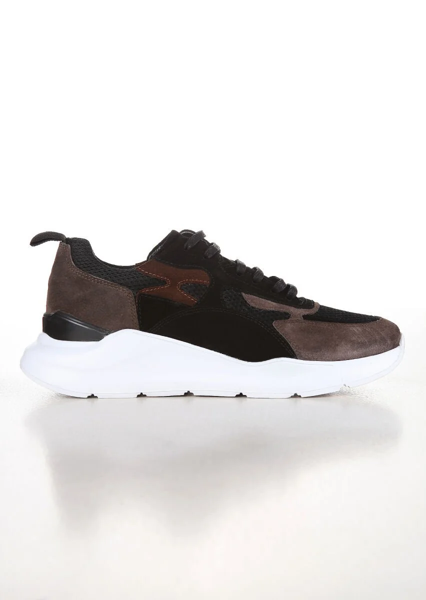 Black Sneaker - 1