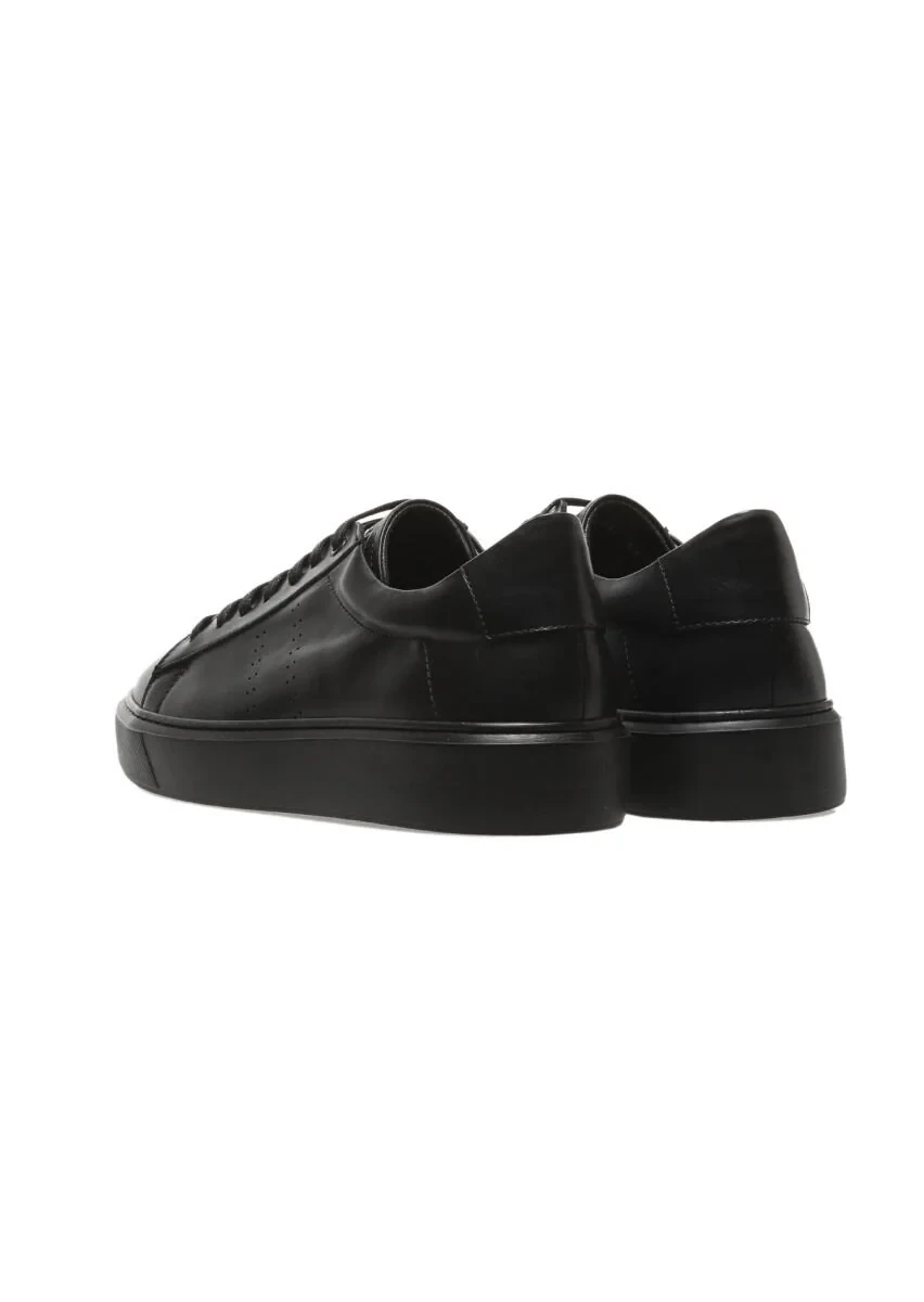 Black Sneaker - 4