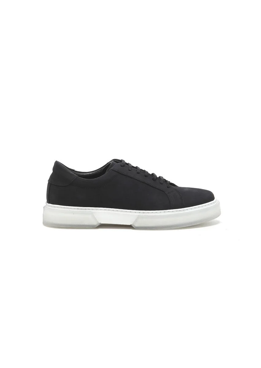 Black Sneaker - 1