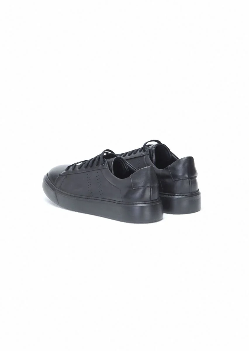 Black Sneaker - 4