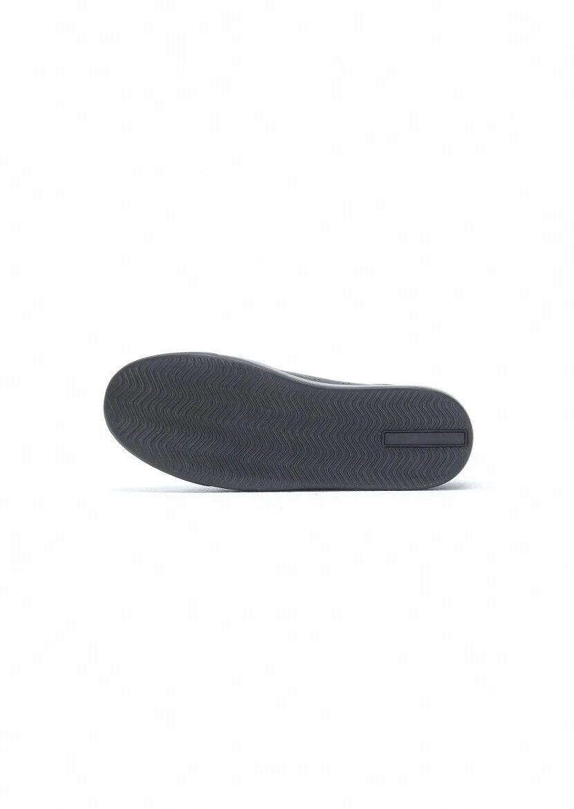 Black Sneaker - 5