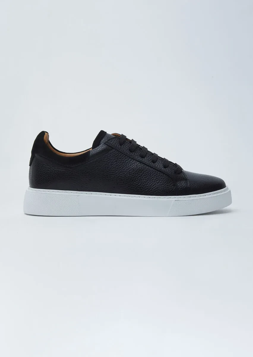 Black Sneaker - 1