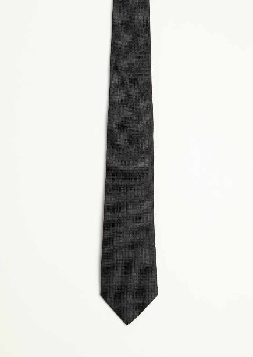 Black Tie 