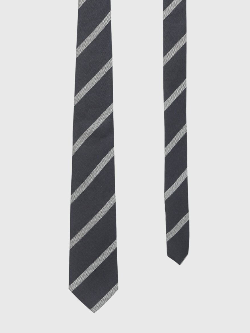 Black Tie 