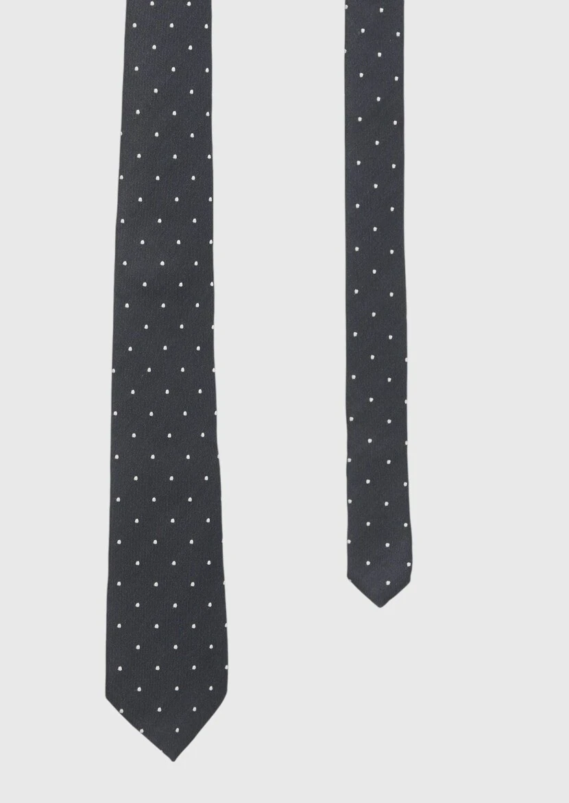 Black Tie 
