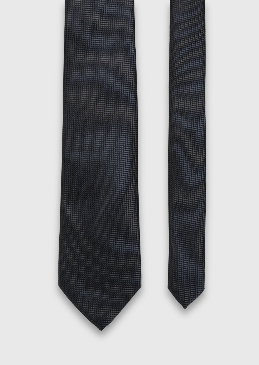 Black Tie - RAMSEY