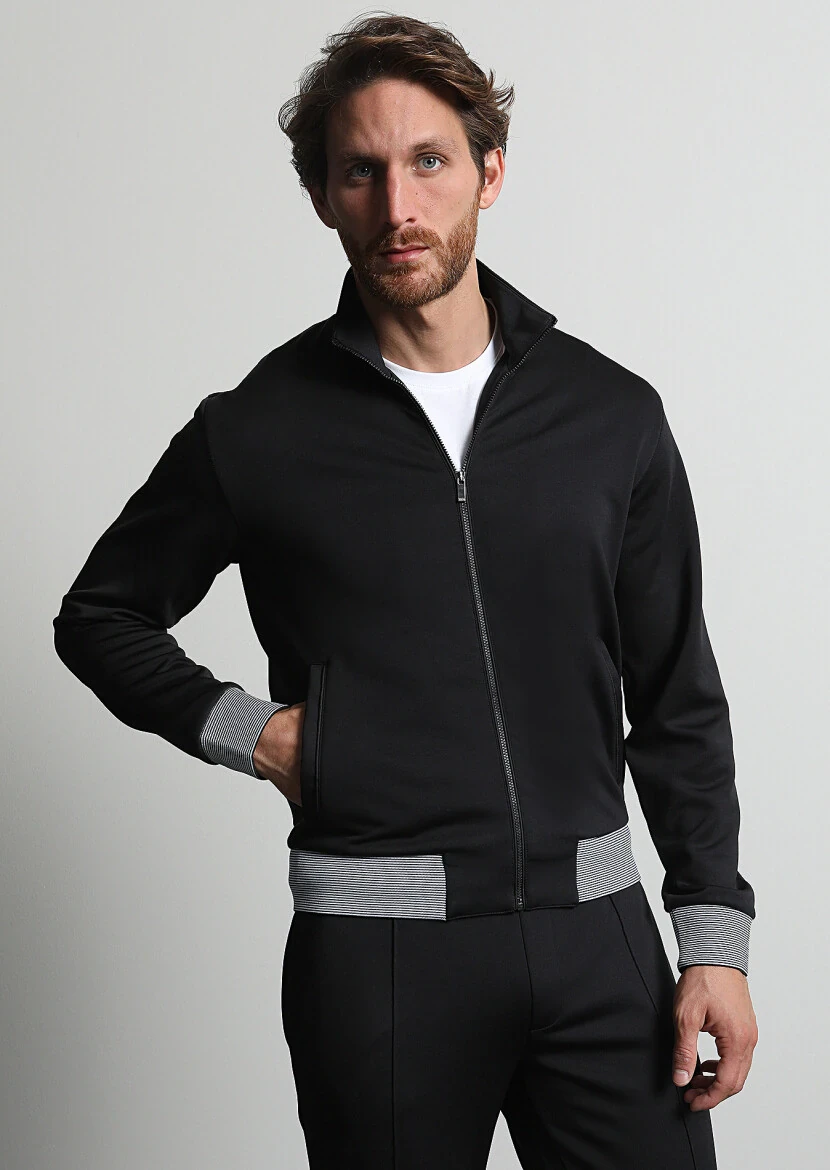 Black Turtleneck Plain Sweatshirt - 3