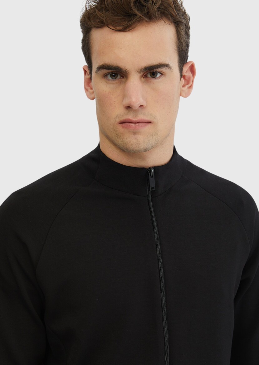 Black Turtleneck Plain Sweatshirt - 3
