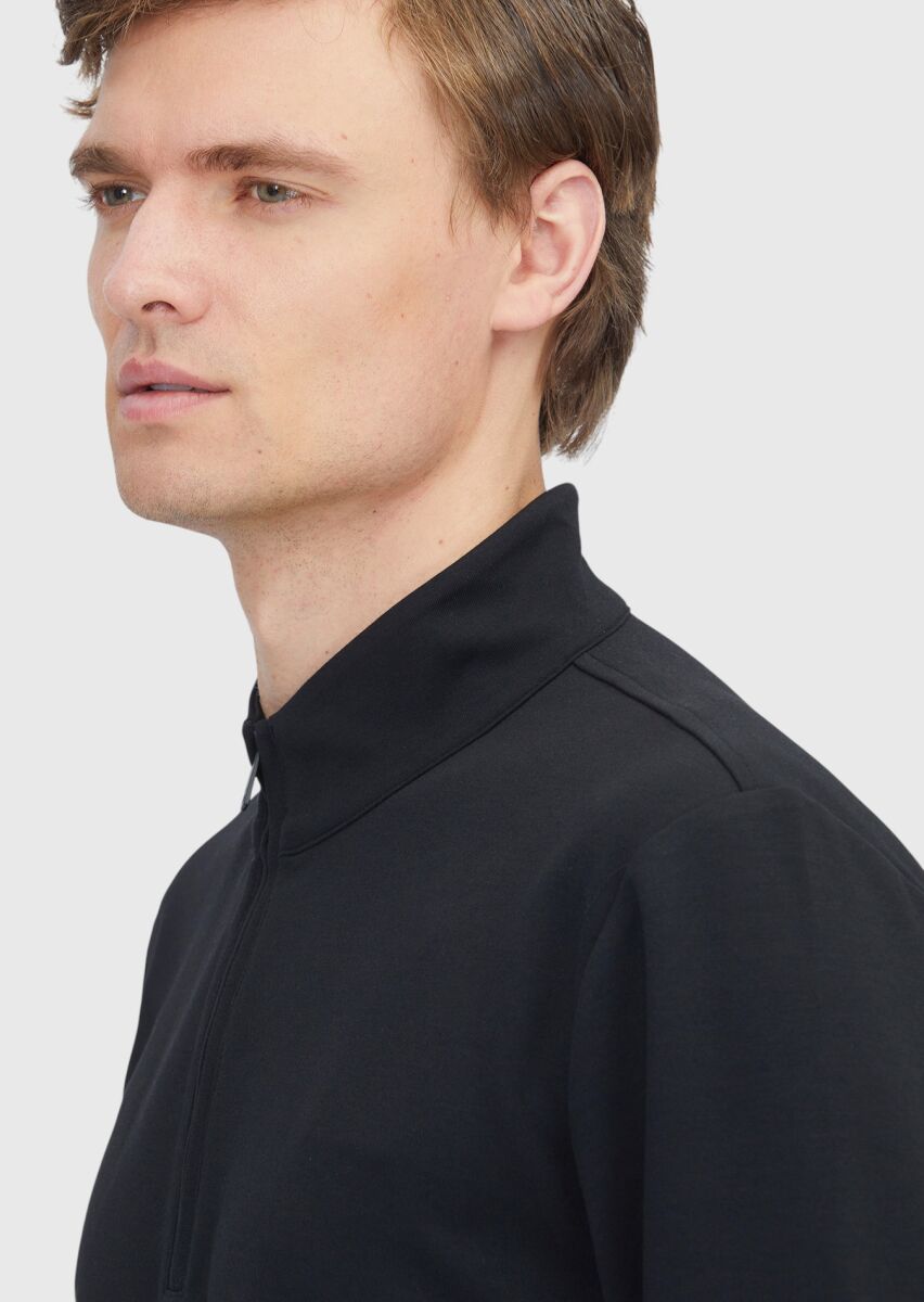 Black Turtleneck Plain Sweatshirt - 4