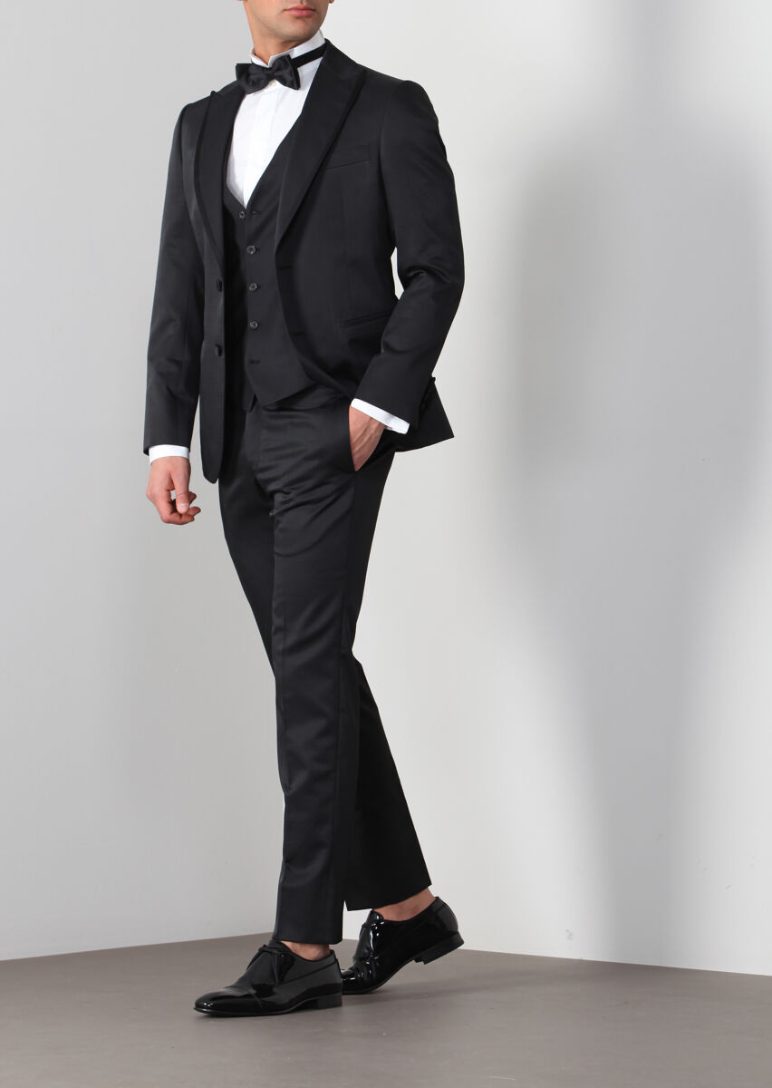Black Tuxedo - 4