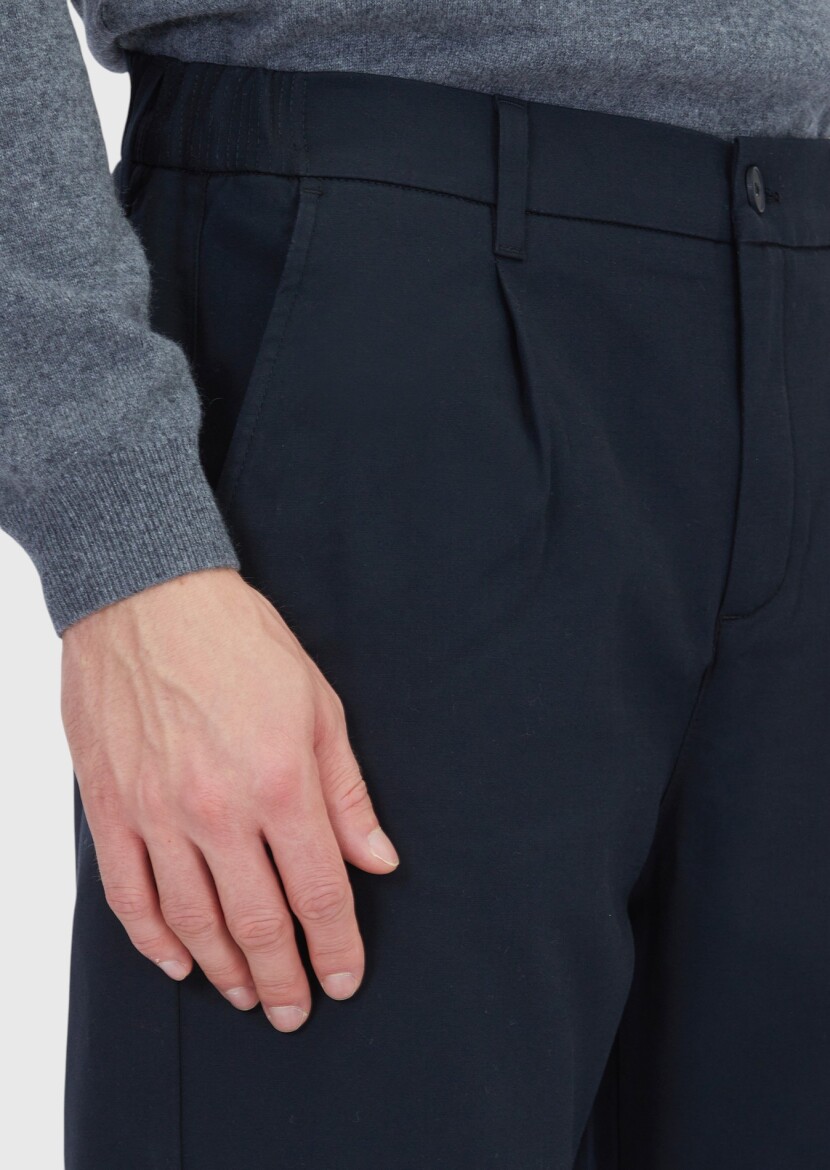 Black Weaving Jogging Fit Casual Cotton Blended Trousers - 3