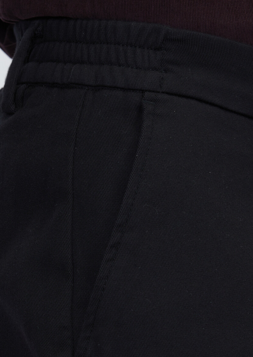 Black Weaving Jogging Fit Casual Cotton Blended Trousers - 3