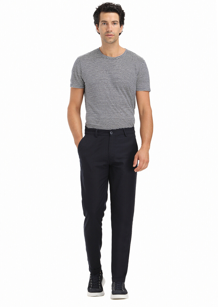 Black Weaving Jogging Fit Casual Trousers 