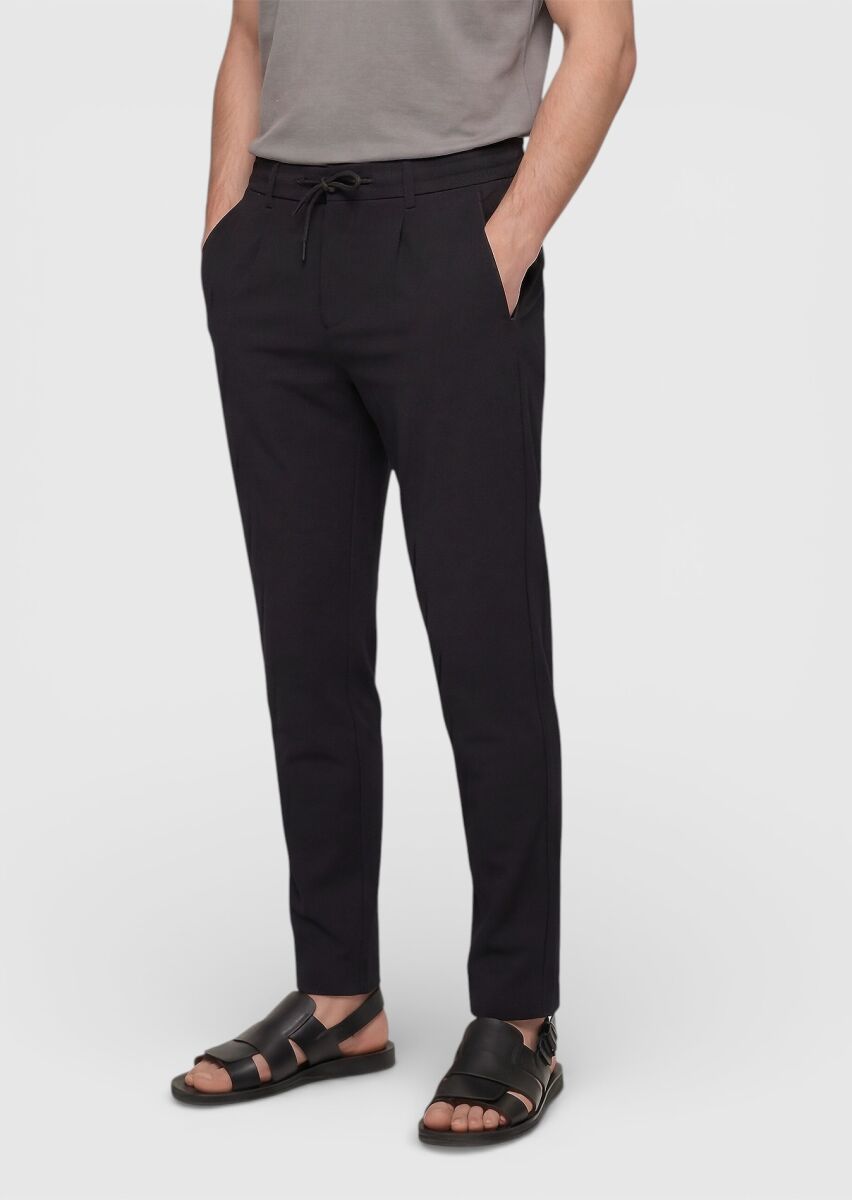 Black Weaving Jogging Fit Casual Trousers - 2